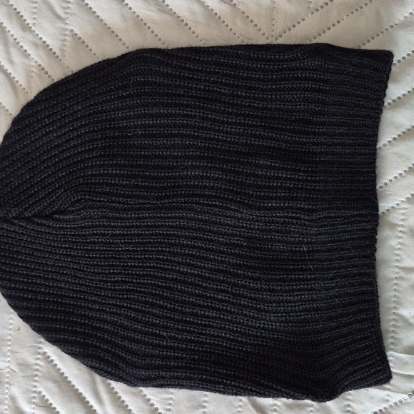 Karl Lagerfeld Black and White Cat Face Knit Hat - Picture 2 of 4